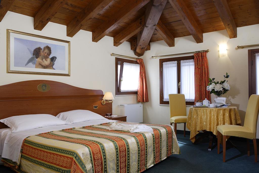 Hotel Antico Moro Chirignago-Zelarino Extérieur photo